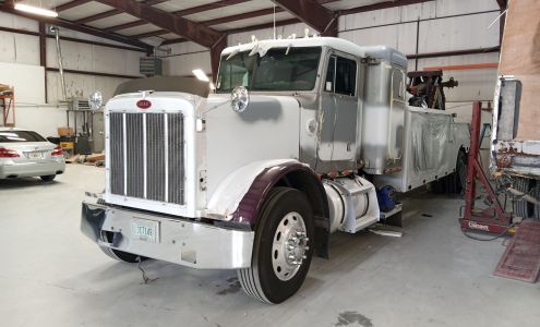 Howard's Wrecker Service & Body Shop