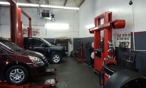 Ricky's Automotive and Collision