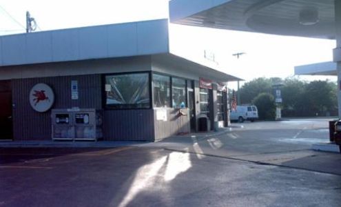 Wolf & Central Auto Repair Inc