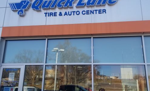 Quick Lane at Woodhouse Ford of Omaha