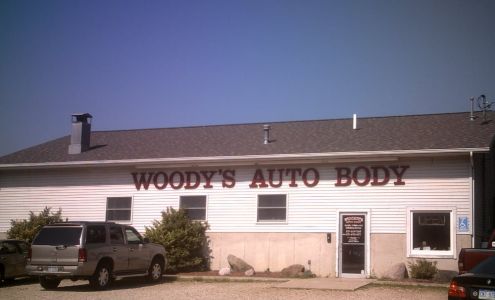 Woody's Auto Body