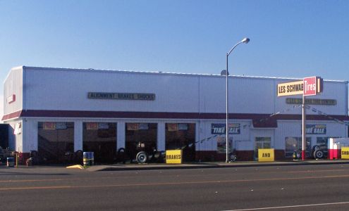 Les Schwab Tire Center