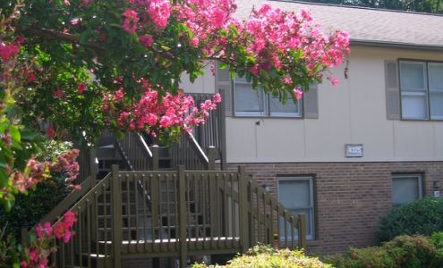 The Retreat Apartments