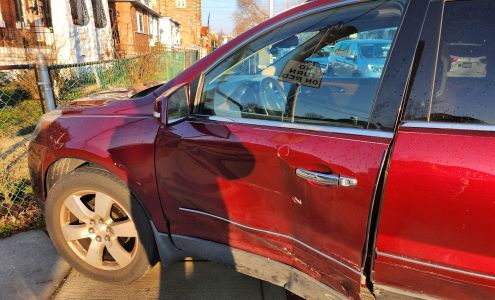 Dave DeFinis Auto Body