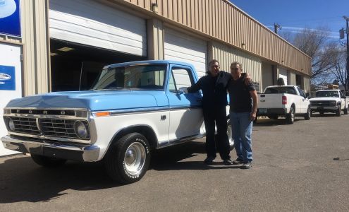 Munoz Customs Paint & Body