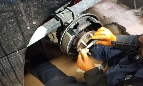 McCowan Express Lube