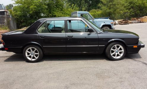 Paul's Specialties Body Shop