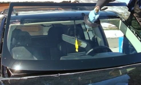 Tommy's Auto Glass & Windshield Repair