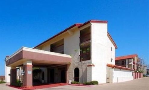 TownHouse Suites-An Extended Stay Hotel