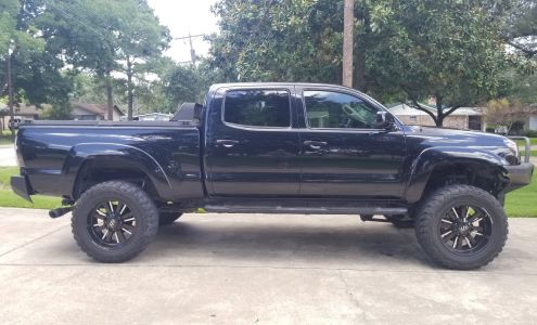 Israel's Custom Paint & Body Shop