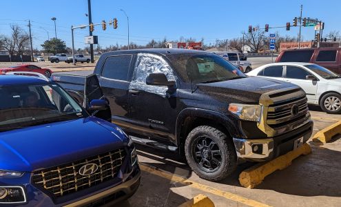 Los Primos Auto Glass & Window Tint