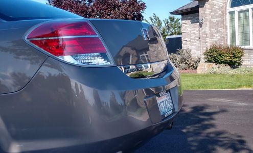 Glamour Collision Center