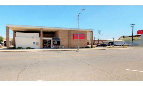 Bank of America (with Drive-thru ATM) Dinuba