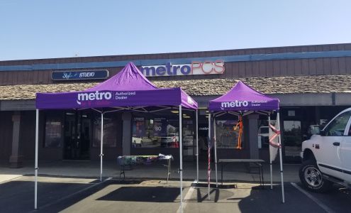 Metro by T-Mobile Dinuba