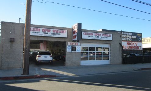 Joe's Auto Body & Paint Shop