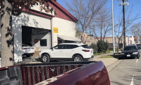 Cecil's Auto Body