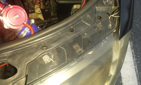 The Muff Shop / Bud's Muffler