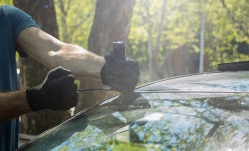 M&M Auto Glass