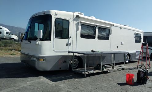 R V Stripes & Graphics