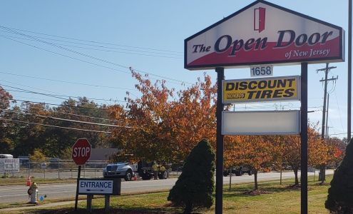 Mombo's Discount Tire