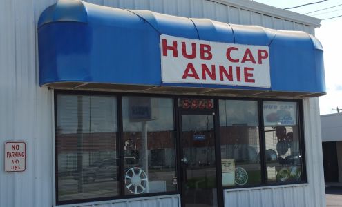 Hub Cap Annie