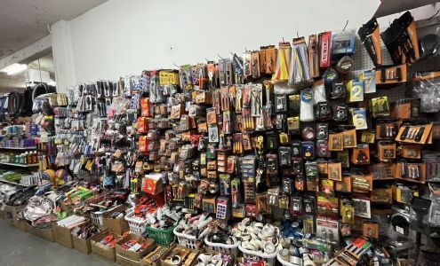 99 Cents Store & More