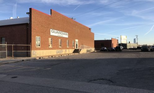 AWarehouse Guardian Sweis