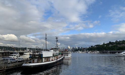 Fremont Tugboat Co Inc
