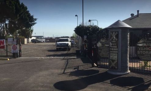 Vernon Vehicle Storage LLC