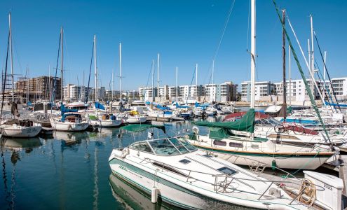 Harborside Marina Bay Apartments