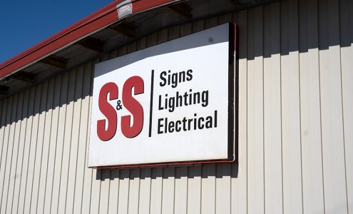S & S Custom Sign Company | Lighting & Electrical Contractors in Peoria