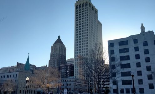 Greyhound: Bus Station