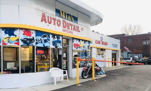 Mia's Auto Detail
