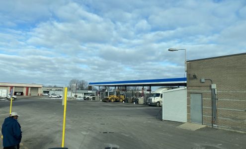 76th St Auto/Truck Plaza