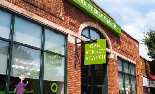 Oak Street Health Chicago Ave Primary Care Clinic