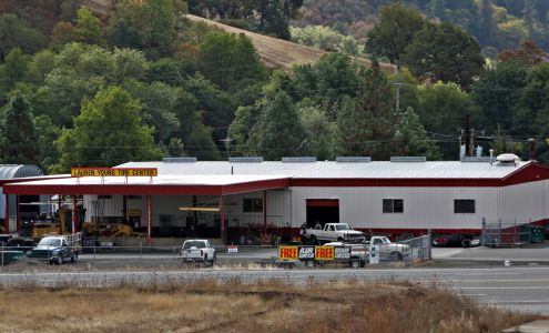 Les Schwab Tire Center