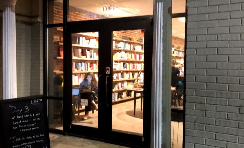 Epilogue Books Chocolate Brews