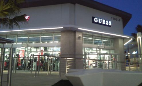 GUESS Factory