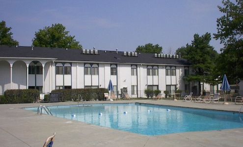 Royal Arms Apartments