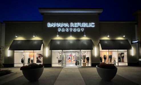 Banana Republic Factory Store