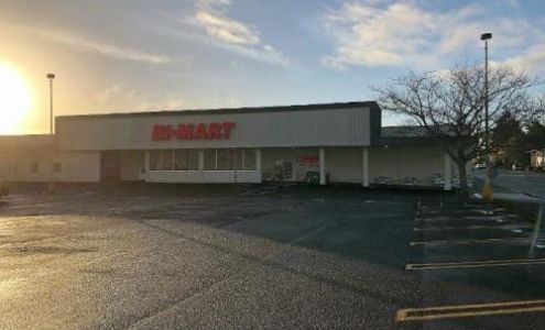 Bi-Mart Membership Discount Stores