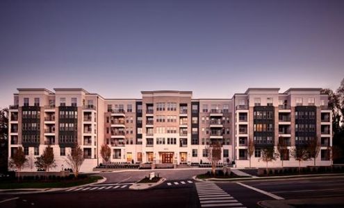 Camden Carolinian Apartments