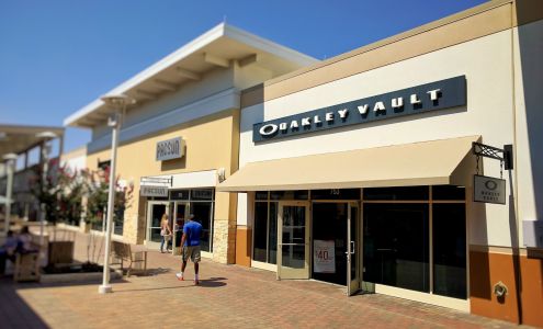 Oakley Vault