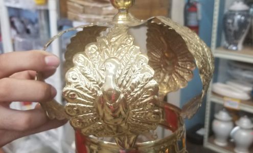 Monzon Wholesale & Retail