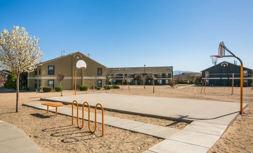 Crescent Ridge Apartment Homes
