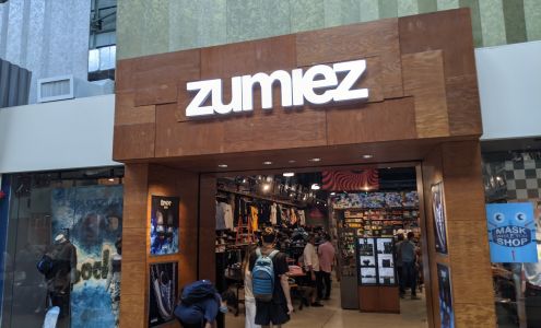 Zumiez