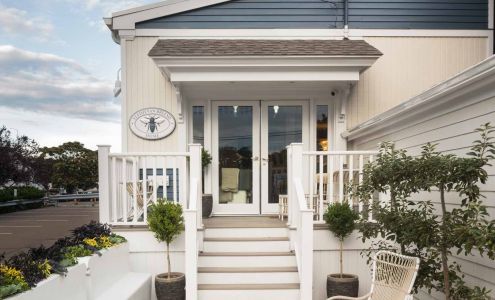 Eleish Van Breems Home