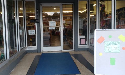 Foothill Thrift Store