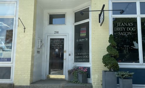 Jeana's Dirty Dog Salon and Kitties Too