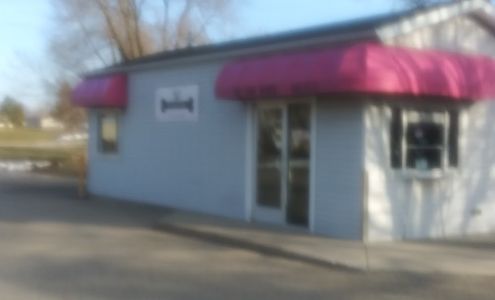 The Dog House Pet Salon